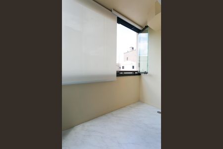 Apartamento à venda com 74m², 3 quartos e 1 vaga Apartamento à venda com 74m², 3 quartos e 1 vagaVaranda da Sala