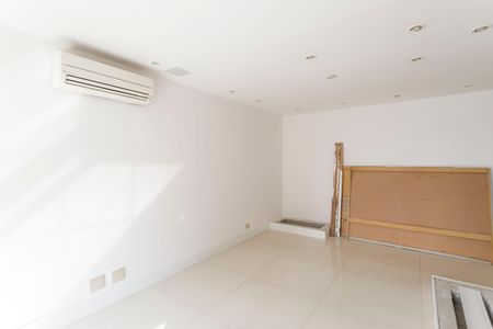 Apartamento à venda com 66m², 2 quartos e 1 vaga Apartamento à venda com 66m², 2 quartos e 1 vagaSala