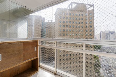 Apartamento à venda com 66m², 2 quartos e 1 vaga Apartamento à venda com 66m², 2 quartos e 1 vagaVaranda