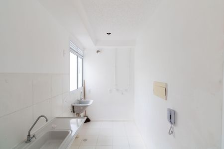 Apartamento para alugar com 40m², 2 quartos e 1 vaga Apartamento para alugar com 40m², 2 quartos e 1 vagaCozinha e Área de Serviço