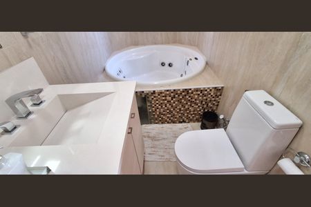 Apartamento à venda com 150m², 3 quartos e 2 vagas Apartamento à venda com 150m², 3 quartos e 2 vagasBanheiro Suíte