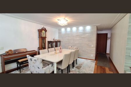 Apartamento à venda com 150m², 3 quartos e 2 vagas Apartamento à venda com 150m², 3 quartos e 2 vagasSala