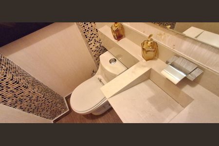 Apartamento à venda com 150m², 3 quartos e 2 vagas Apartamento à venda com 150m², 3 quartos e 2 vagasLavabo