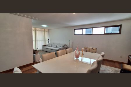 Apartamento à venda com 150m², 3 quartos e 2 vagas Apartamento à venda com 150m², 3 quartos e 2 vagasSala