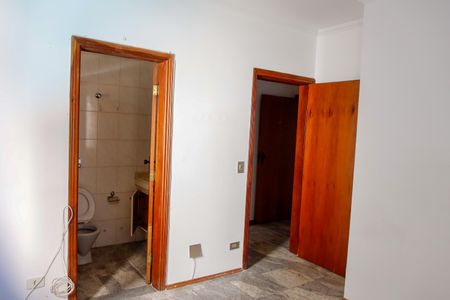 Apartamento à venda com 226m², 4 quartos e 2 vagas Apartamento à venda com 226m², 4 quartos e 2 vagasQuarto 3 - Suíte