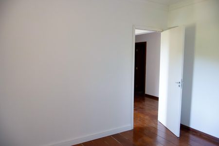 Apartamento à venda com 226m², 4 quartos e 2 vagas Apartamento à venda com 226m², 4 quartos e 2 vagasQuarto 1