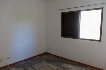 Apartamento à venda com 226m², 4 quartos e 2 vagas Apartamento à venda com 226m², 4 quartos e 2 vagasQuarto 3 - Suíte