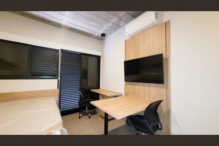 Studio para alugar com 17m², 1 quarto e sem vaga Studio para alugar com 17m², 1 quarto e sem vagaSala / Quarto