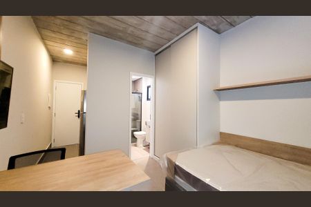 Studio para alugar com 17m², 1 quarto e sem vaga Studio para alugar com 17m², 1 quarto e sem vagaSala / Quarto