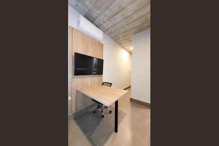 Studio para alugar com 17m², 1 quarto e sem vaga Studio para alugar com 17m², 1 quarto e sem vagaSala / Quarto