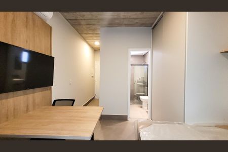 Studio para alugar com 17m², 1 quarto e sem vaga Studio para alugar com 17m², 1 quarto e sem vagaSala / Quarto