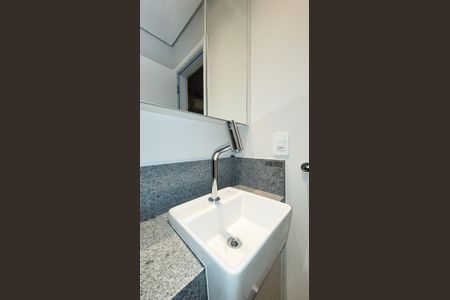 Studio para alugar com 17m², 1 quarto e sem vaga Studio para alugar com 17m², 1 quarto e sem vagaBanheiro Social