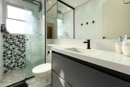 Apartamento à venda com 70m², 3 quartos e 1 vaga Apartamento à venda com 70m², 3 quartos e 1 vagaBanheiro Social