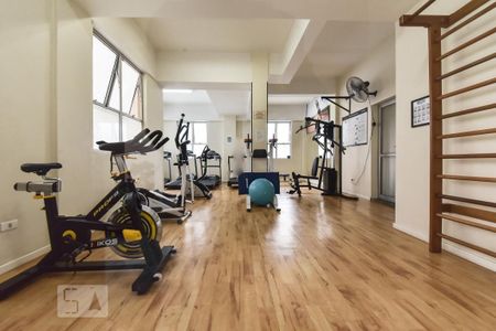 Apartamento à venda com 70m², 3 quartos e 1 vaga Apartamento à venda com 70m², 3 quartos e 1 vagaÁrea comum - Academia