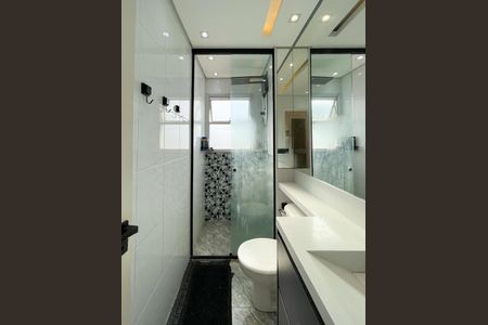 Apartamento à venda com 70m², 3 quartos e 1 vaga Apartamento à venda com 70m², 3 quartos e 1 vagaBanheiro Social