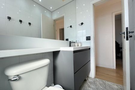 Apartamento à venda com 70m², 3 quartos e 1 vaga Apartamento à venda com 70m², 3 quartos e 1 vagaBanheiro Social