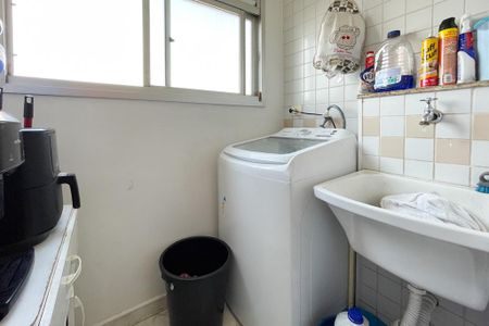 Apartamento à venda com 70m², 3 quartos e 1 vaga Apartamento à venda com 70m², 3 quartos e 1 vagaÁrea de Serviço