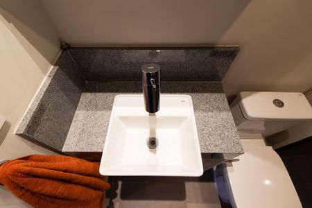 Studio para alugar com 17m², 1 quarto e sem vaga Studio para alugar com 17m², 1 quarto e sem vagaBANHEIRO