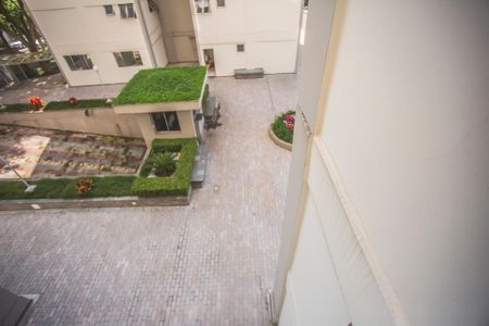 Apartamento à venda com 75m², 3 quartos e 1 vaga Apartamento à venda com 75m², 3 quartos e 1 vagaVista