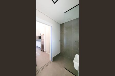 Studio para alugar com 17m², 1 quarto e sem vaga Studio para alugar com 17m², 1 quarto e sem vagaBanheiro Social