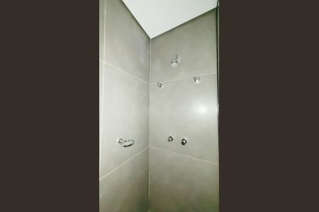 Studio para alugar com 17m², 1 quarto e sem vaga Studio para alugar com 17m², 1 quarto e sem vagaBanheiro Social