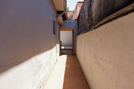 Casa à venda com 146m², 2 quartos e 2 vagas Casa à venda com 146m², 2 quartos e 2 vagasCorredor
