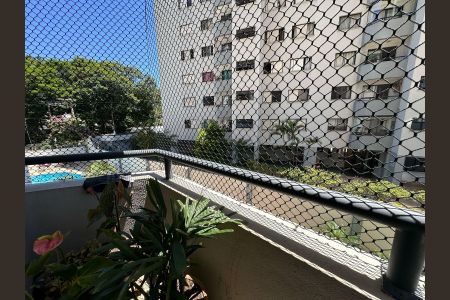 Apartamento à venda com 81m², 3 quartos e 2 vagas Apartamento à venda com 81m², 3 quartos e 2 vagasSacada