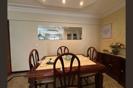 Apartamento à venda com 81m², 3 quartos e 2 vagas Apartamento à venda com 81m², 3 quartos e 2 vagasSala