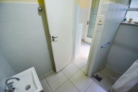 Casa de condomínio à venda com 79m², 2 quartos e 1 vaga Casa de condomínio à venda com 79m², 2 quartos e 1 vagaBanheiro