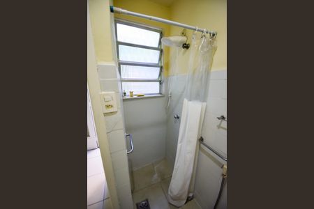 Casa de condomínio à venda com 79m², 2 quartos e 1 vaga Casa de condomínio à venda com 79m², 2 quartos e 1 vagaBanheiro