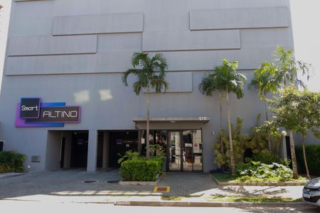 Studio à venda com 36m², 1 quarto e 1 vaga Studio à venda com 36m², 1 quarto e 1 vagaFachada