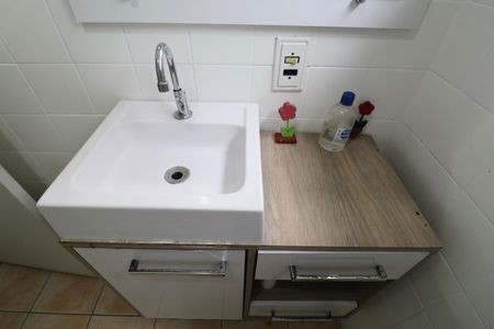 Apartamento para alugar com 103m², 3 quartos e 2 vagas Apartamento para alugar com 103m², 3 quartos e 2 vagasBanheiro Social