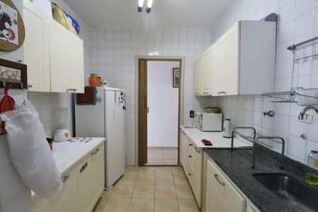 Apartamento para alugar com 103m², 3 quartos e 2 vagas Apartamento para alugar com 103m², 3 quartos e 2 vagasCozinha