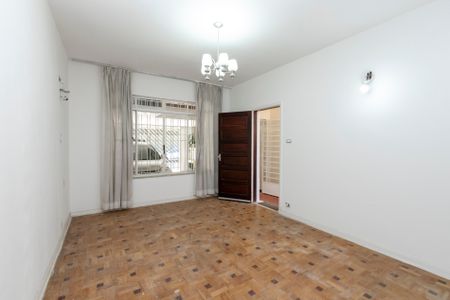 Casa para alugar com 170m², 3 quartos e 2 vagas Casa para alugar com 170m², 3 quartos e 2 vagasSala