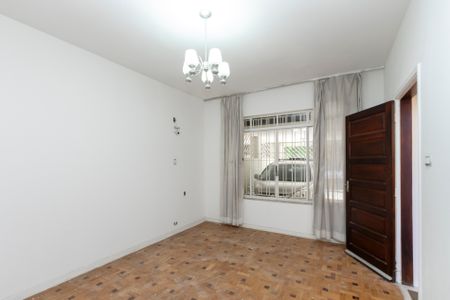 Casa para alugar com 170m², 3 quartos e 2 vagas Casa para alugar com 170m², 3 quartos e 2 vagasSala