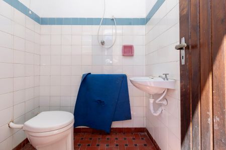 Casa para alugar com 170m², 3 quartos e 2 vagas Casa para alugar com 170m², 3 quartos e 2 vagasBanheiro de Serviço