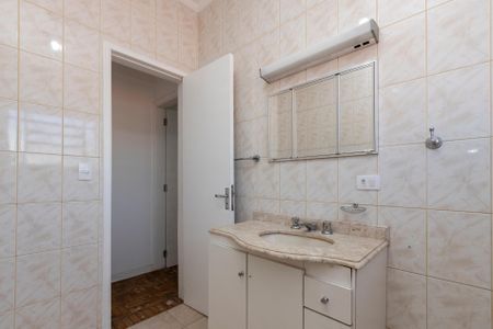 Casa para alugar com 170m², 3 quartos e 2 vagas Casa para alugar com 170m², 3 quartos e 2 vagasBanheiro