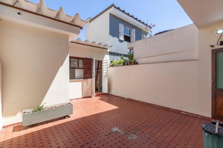 Casa para alugar com 170m², 3 quartos e 2 vagas Casa para alugar com 170m², 3 quartos e 2 vagasQuintal