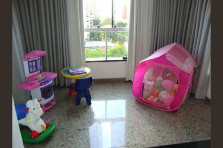 Apartamento à venda com 262m², 3 quartos e 5 vagas