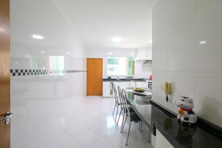 Casa à venda com 282m², 3 quartos e 4 vagas Casa à venda com 282m², 3 quartos e 4 vagasCozinha