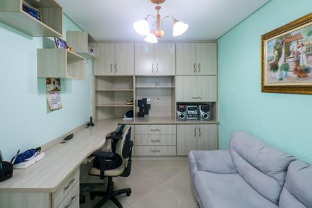 Casa à venda com 282m², 3 quartos e 4 vagas Casa à venda com 282m², 3 quartos e 4 vagasEscritório