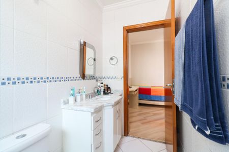 Casa à venda com 282m², 3 quartos e 4 vagas Casa à venda com 282m², 3 quartos e 4 vagasBanheiro da Suíte 3