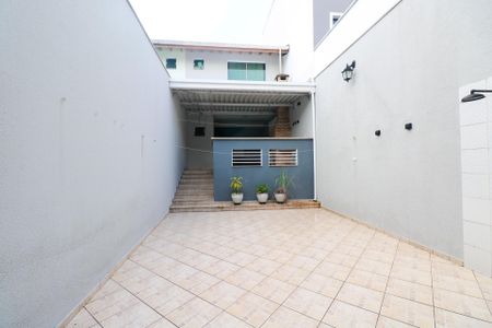 Casa à venda com 282m², 3 quartos e 4 vagas Casa à venda com 282m², 3 quartos e 4 vagasQuintal