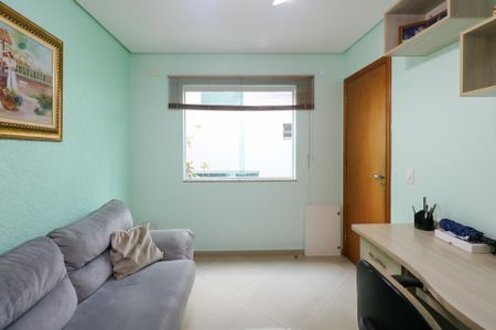 Casa à venda com 282m², 3 quartos e 4 vagas Casa à venda com 282m², 3 quartos e 4 vagasEscritório