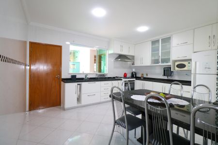 Casa à venda com 282m², 3 quartos e 4 vagas Casa à venda com 282m², 3 quartos e 4 vagasCozinha