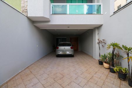 Casa à venda com 282m², 3 quartos e 4 vagas Casa à venda com 282m², 3 quartos e 4 vagasGaragem