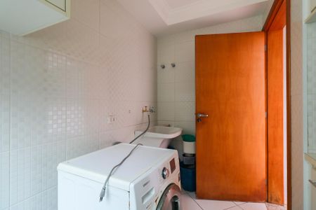 Casa à venda com 282m², 3 quartos e 4 vagas Casa à venda com 282m², 3 quartos e 4 vagasÁrea de Serviço