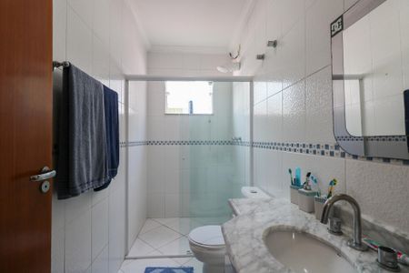 Casa à venda com 282m², 3 quartos e 4 vagas Casa à venda com 282m², 3 quartos e 4 vagasBanheiro da Suíte 3