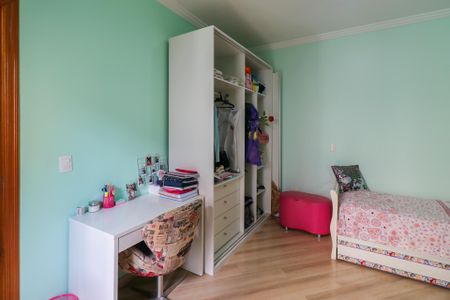 Casa à venda com 282m², 3 quartos e 4 vagas Casa à venda com 282m², 3 quartos e 4 vagasSuíte 2