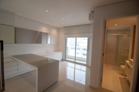 Apartamento à venda com 442m², 4 quartos e 6 vagas Apartamento à venda com 442m², 4 quartos e 6 vagasSuíte 2